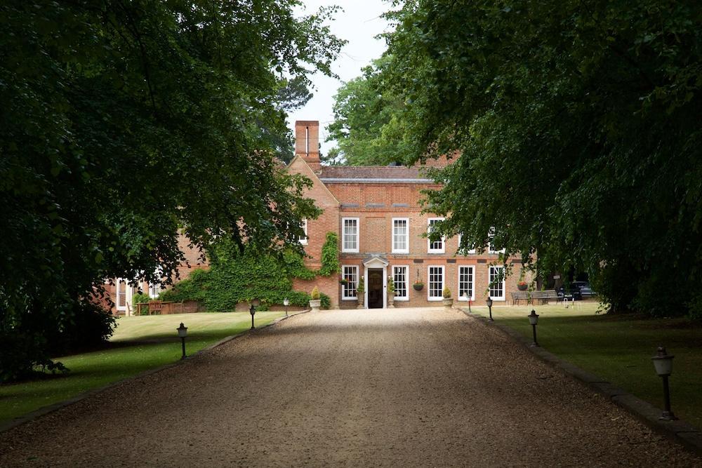 Flitwick Manor Hotel Экстерьер фото