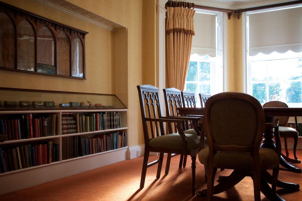 Flitwick Manor Hotel Экстерьер фото