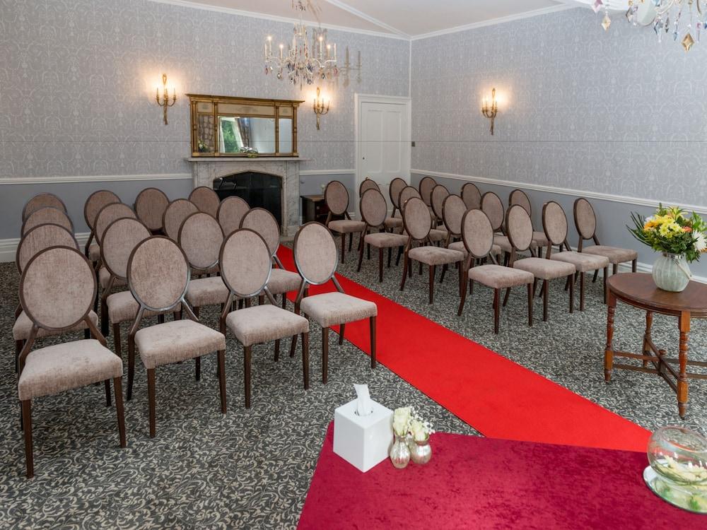 Flitwick Manor Hotel Экстерьер фото