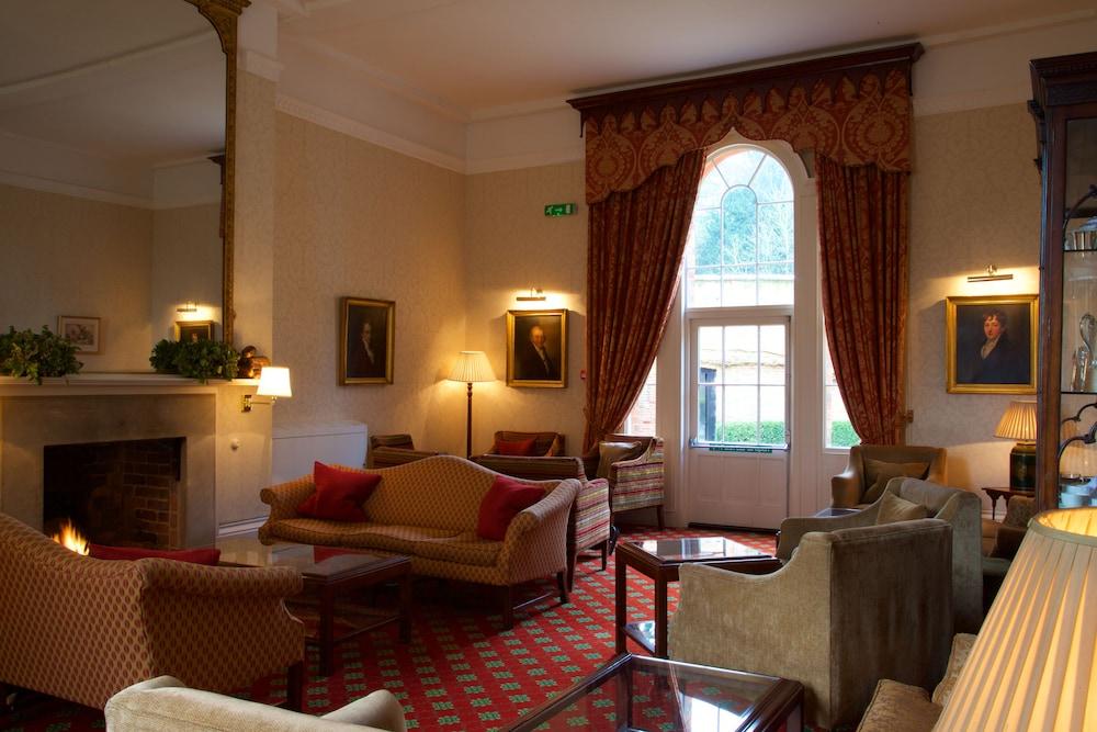 Flitwick Manor Hotel Экстерьер фото