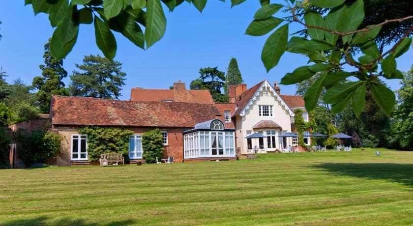 Flitwick Manor Hotel Экстерьер фото