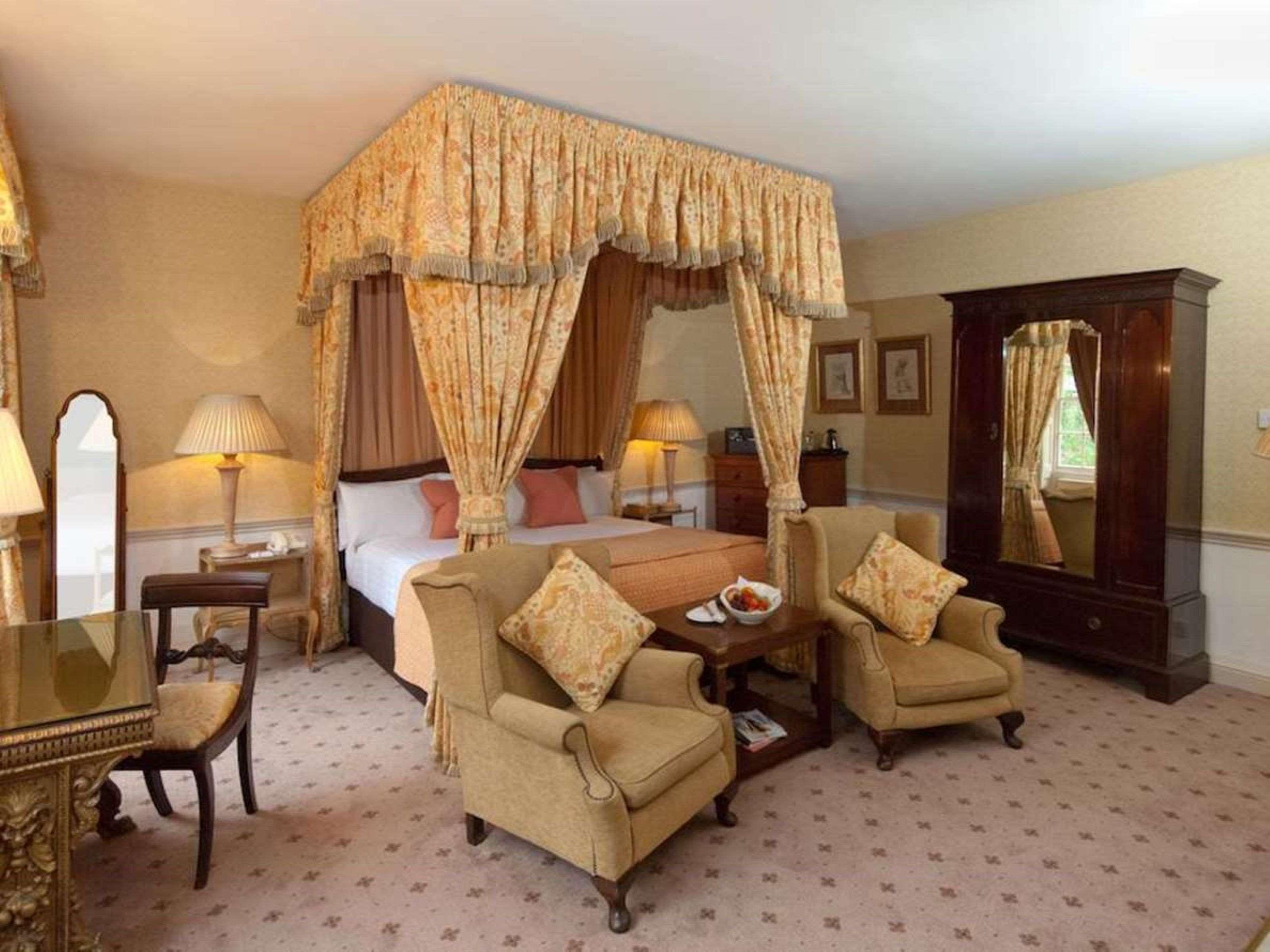 Flitwick Manor Hotel Экстерьер фото
