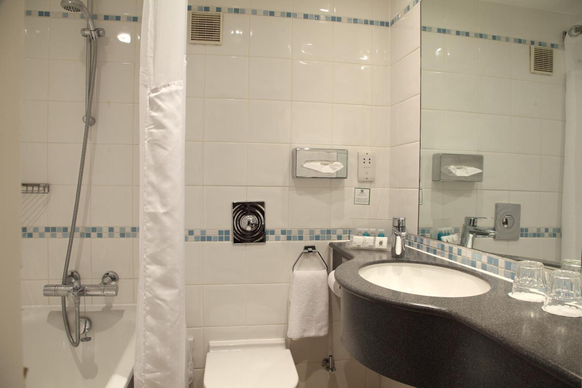 Flitwick Manor Hotel Экстерьер фото